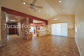 2bd + Den + Retreat/2 Ba Home in Tucson, AZ (Photo 2 of 5)