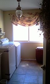 4 Bedroom Home Near Pinke Lake in Sammamish, WA (Photo 7 of 12)