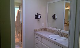 4 Bedroom Home Near Pinke Lake in Sammamish, WA (Photo 9 of 12)