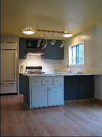 Unique 3 BR Townhouse with Owner Quality Amenities in Corte Madera, CA (Photo 2 of 4)