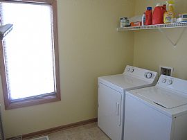 Beautiful 2 Bedroom Condo Located Oregon/madison Wi in Oregon, WI (Photo 4 of 6)