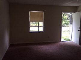 3/2great Spacious Home in De Land, FL (Photo 2 of 5)