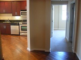 Hillcrest-Room For Rent in Beautiful Condo with Own Bathroom in San Diego, CA (Photo 7 of 12)