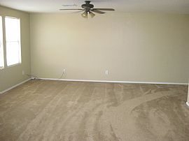 4 Bedroom Home with 3200 Sq. Ft. in Phoenix, AZ (Photo 3 of 12)