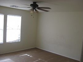 4 Bedroom Home with 3200 Sq. Ft. in Phoenix, AZ (Photo 7 of 12)