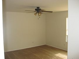 4 Bedroom Home with 3200 Sq. Ft. in Phoenix, AZ (Photo 8 of 12)