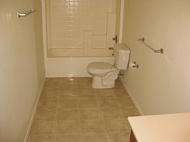 4 Bedroom Home with 3200 Sq. Ft. in Phoenix, AZ (Photo 9 of 12)