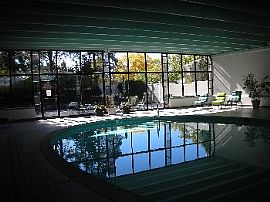 Panoramic City and Mountain Views in Denver, CO (Photo 2 of 5)