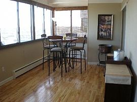 Panoramic City and Mountain Views in Denver, CO (Photo 5 of 5)