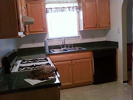 Charming Stockbridge Home in Great Location in Stockbridge, GA (Photo 3 of 4)