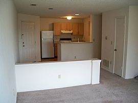 Gas Fireplace/private Patio/ Pet Friendly/ Short Term Options!! in North Olmsted, OH (Photo 2 of 4)