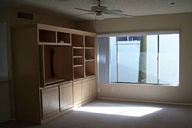 Great 4 Bedroom in Scottsdale, AZ (Photo 3 of 9)