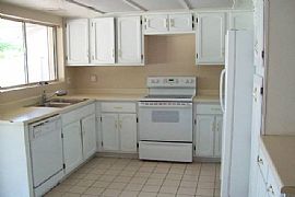 Great 4 Bedroom in Scottsdale, AZ (Photo 4 of 9)