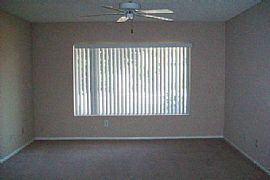 Great 4 Bedroom in Scottsdale, AZ (Photo 6 of 9)