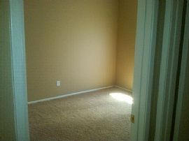 Lovely 3 Bedroom Corner Home  in Adelanto, CA (Photo 5 of 8)