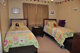 Spacious Waterfront 3 Bdr/3 Ba/1 Car Garage + Den Townhome (mar in Margate, FL (Photo 2 of 10)