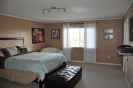 Spacious Waterfront 3 Bdr/3 Ba/1 Car Garage + Den Townhome (mar in Margate, FL (Photo 3 of 10)