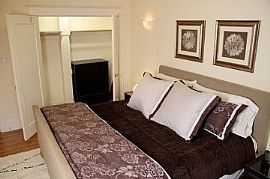 Gorgeous and Newly Renovated Spacious Flat in San Francisco, CA (Photo 2 of 4)