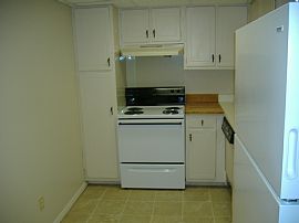 Large 1br Apartment For Lease in Benton Harbor, MI (Photo 5 of 7)