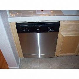 Beautiful Oakdale Newer 3 Bedroom Townhome in Knights Ferry, CA (Photo 4 of 5)