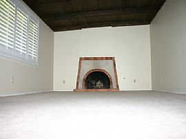Beautiful Ranch House 1/2 Acre 4br 2bath in Alta Loma, CA (Photo 6 of 12)