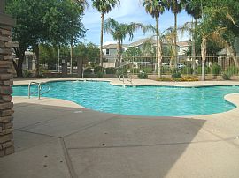 3 Bedroom Home Right Off Major Freeway in Avondale, AZ (Photo 10 of 12)