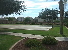 3 Bedroom Home Right Off Major Freeway in Avondale, AZ (Photo 11 of 12)