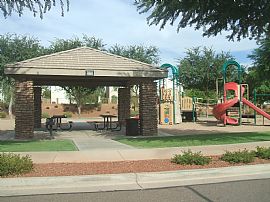 3 Bedroom Home Right Off Major Freeway in Avondale, AZ (Photo 12 of 12)