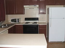 3 Bedroom Home Right Off Major Freeway in Avondale, AZ (Photo 2 of 12)