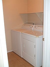 3 Bedroom Home Right Off Major Freeway in Avondale, AZ (Photo 7 of 12)