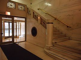 Spacious 2 Bedroom, 1 Bath Condo with W/D in Heart of The Loop! in Chicago, IL (Photo 2 of 8)