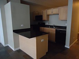 Spacious 2 Bedroom, 1 Bath Condo with W/D in Heart of The Loop! in Chicago, IL (Photo 3 of 8)
