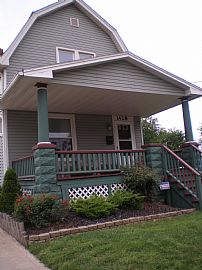 Beautiful 2 BR, 1 BA Home in Historic Area! in Cleveland, OH