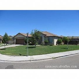 Beautiful Big 4 Bedroom Home Modesto in Modesto, CA