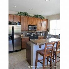 Beautiful Big 4 Bedroom Home Modesto in Modesto, CA (Photo 4 of 5)