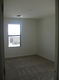 4+ Bedroom Home in Lake Community in Maricopa, AZ (Photo 12 of 12)