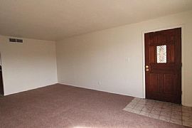 3 Bedroom - Great Location! in Phoenix, AZ (Photo 6 of 10)