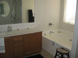 3 Bedroom / Pool / Great Location! in Phoenix, AZ (Photo 10 of 12)