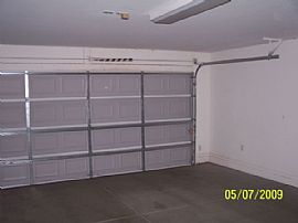 3 Bedroom / Pool / Great Location! in Phoenix, AZ (Photo 11 of 12)