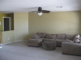 3 Bedroom / Pool / Great Location! in Phoenix, AZ (Photo 3 of 12)