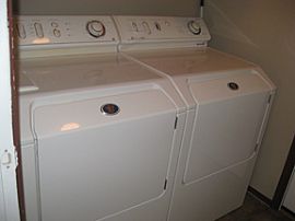 3 Bedroom / Pool / Great Location! in Phoenix, AZ (Photo 9 of 12)