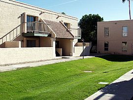 2 Bed 2 Bath Free Wifi Covd Parking Pool in Mesa, AZ (Photo 6 of 7)