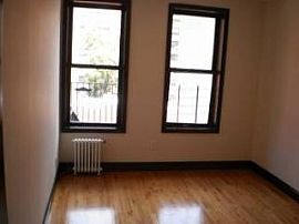 Renovated, Unfurnished 1 Bedroom Apartment in Great Area in New York, NY (Photo 6 of 9)