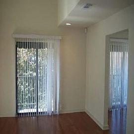 A Modern Cozy, and Spacious 2 Story Townhome!! in Dallas, TX (Photo 5 of 5)