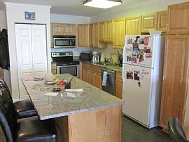 2 Bedroom Apartment Located in Revere in Revere Beach, MA (Photo 2 of 8)