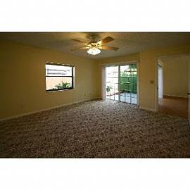End Unit Condo! 2bd/2ba with Loft, New Carpet, Pai in Greenacres, FL (Photo 5 of 5)