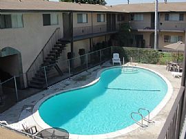 Big and Remodeled 1 Bedroom Apartment with Move-In Special in Anaheim, CA (Photo 2 of 10)