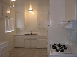 Big and Remodeled 1 Bedroom Apartment with Move-In Special in Anaheim, CA (Photo 8 of 10)