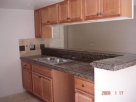 Large 4 BR Home Just Steps to The Sand in Newport Beach, CA (Photo 4 of 6)