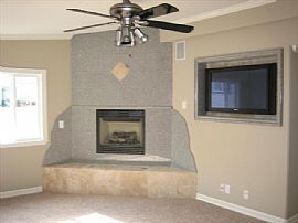 Large, Remodeled 4 Bedroom, 2 Bath Condo in Newport Beach, CA (Photo 4 of 7)